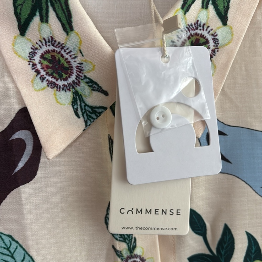 New with tags Commense collared button down belted mini dress with funky prints - Picture 4 of 9